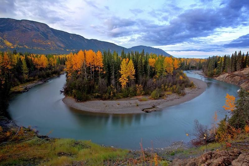 Arctic Divide Lodge Dease Lake Extérieur photo